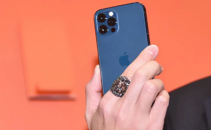南岔苹果手机维修分享iPhone12系列重启方法教程 